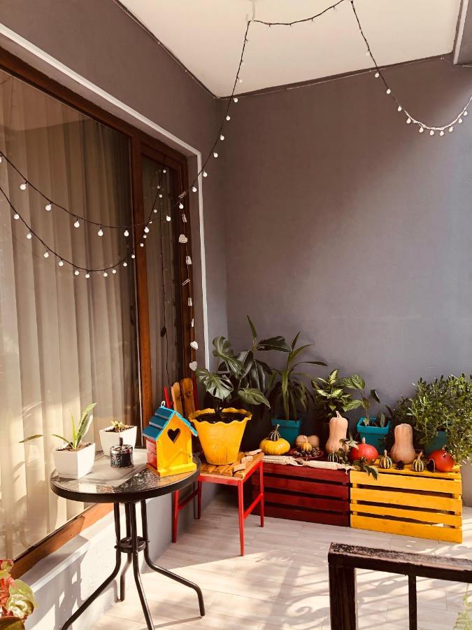 Sweet Apartment In クタイシ エクステリア 写真