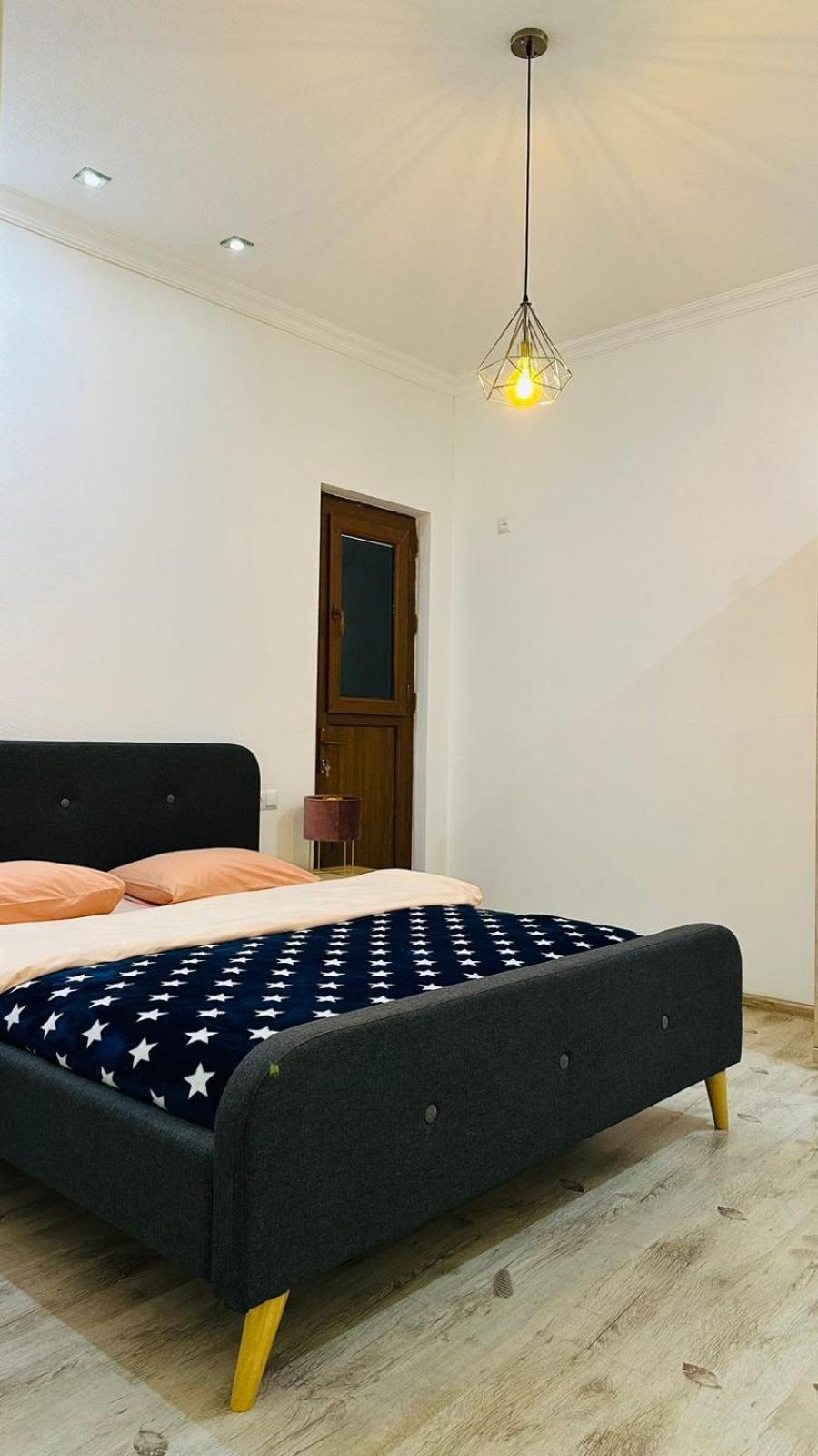 Sweet Apartment In クタイシ エクステリア 写真