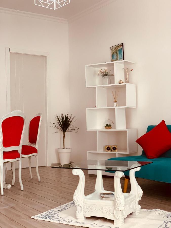 Sweet Apartment In クタイシ エクステリア 写真