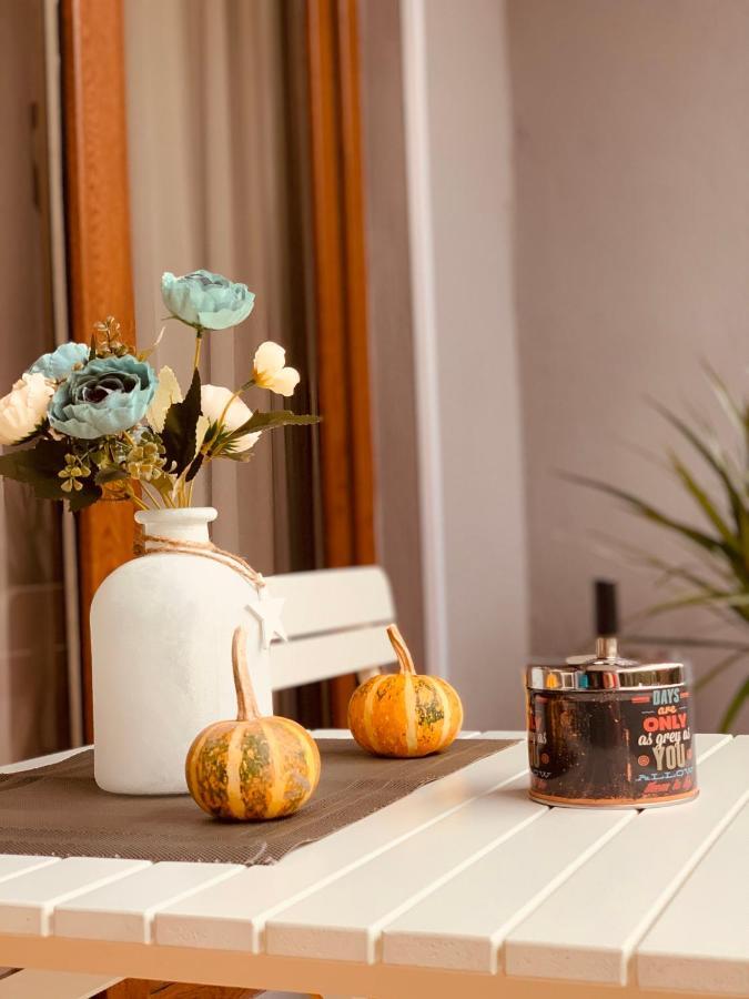 Sweet Apartment In クタイシ エクステリア 写真