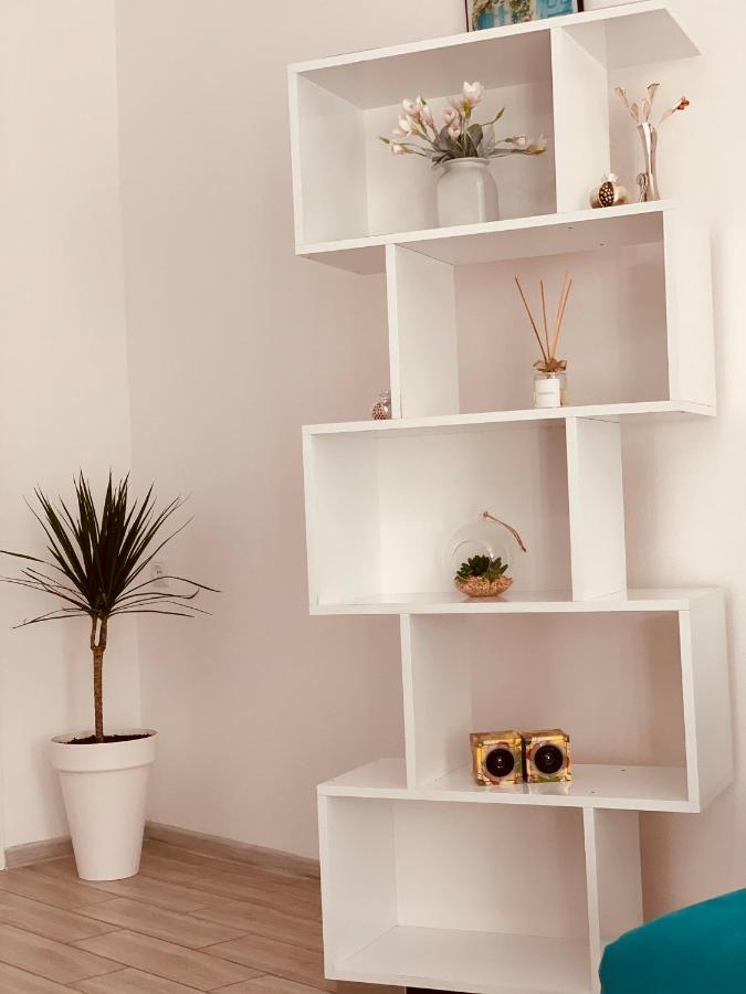 Sweet Apartment In クタイシ エクステリア 写真