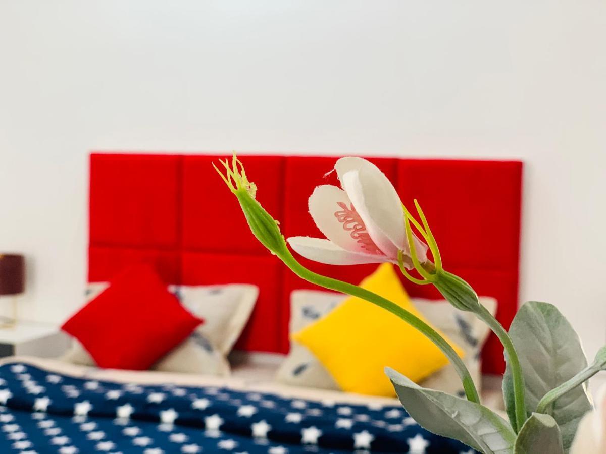 Sweet Apartment In クタイシ エクステリア 写真