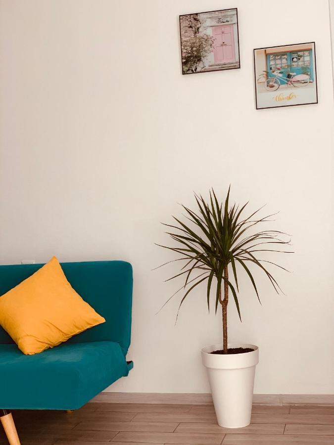 Sweet Apartment In クタイシ エクステリア 写真