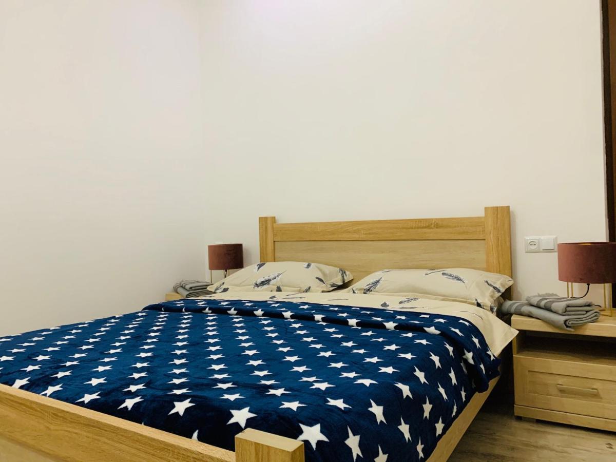Sweet Apartment In クタイシ エクステリア 写真