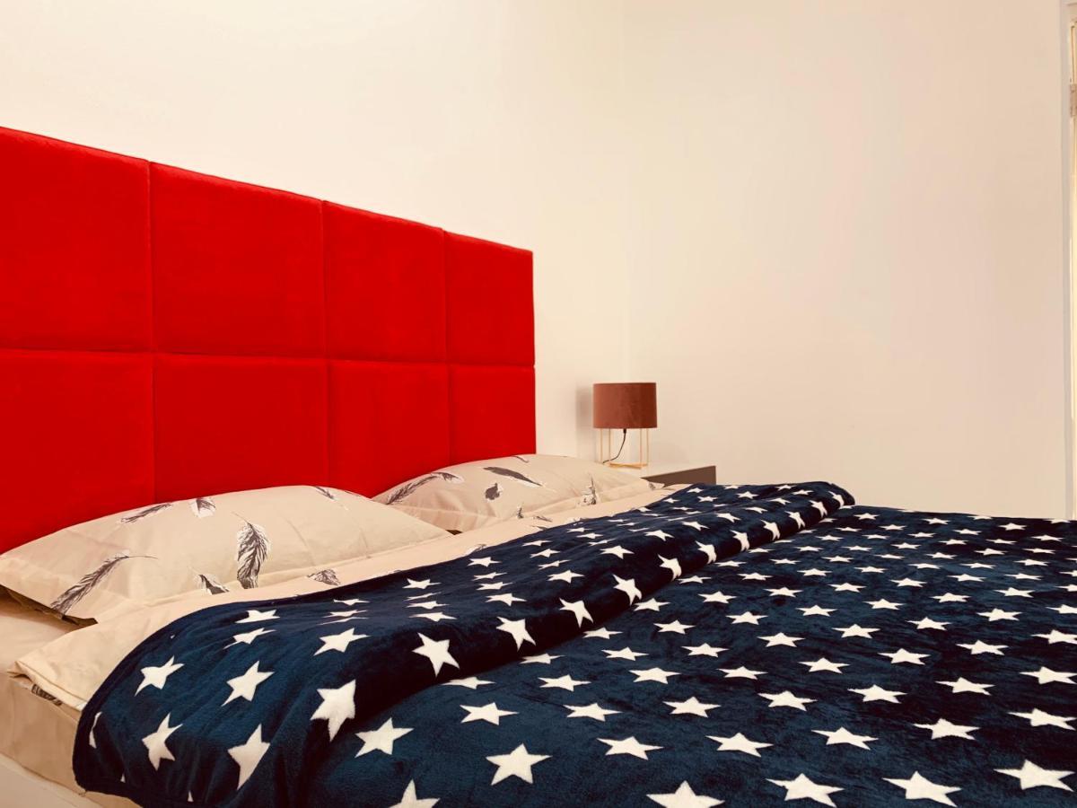 Sweet Apartment In クタイシ エクステリア 写真