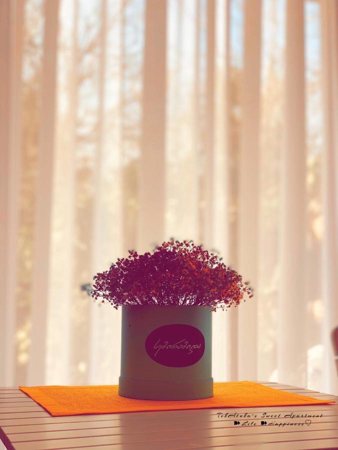 Sweet Apartment In クタイシ エクステリア 写真